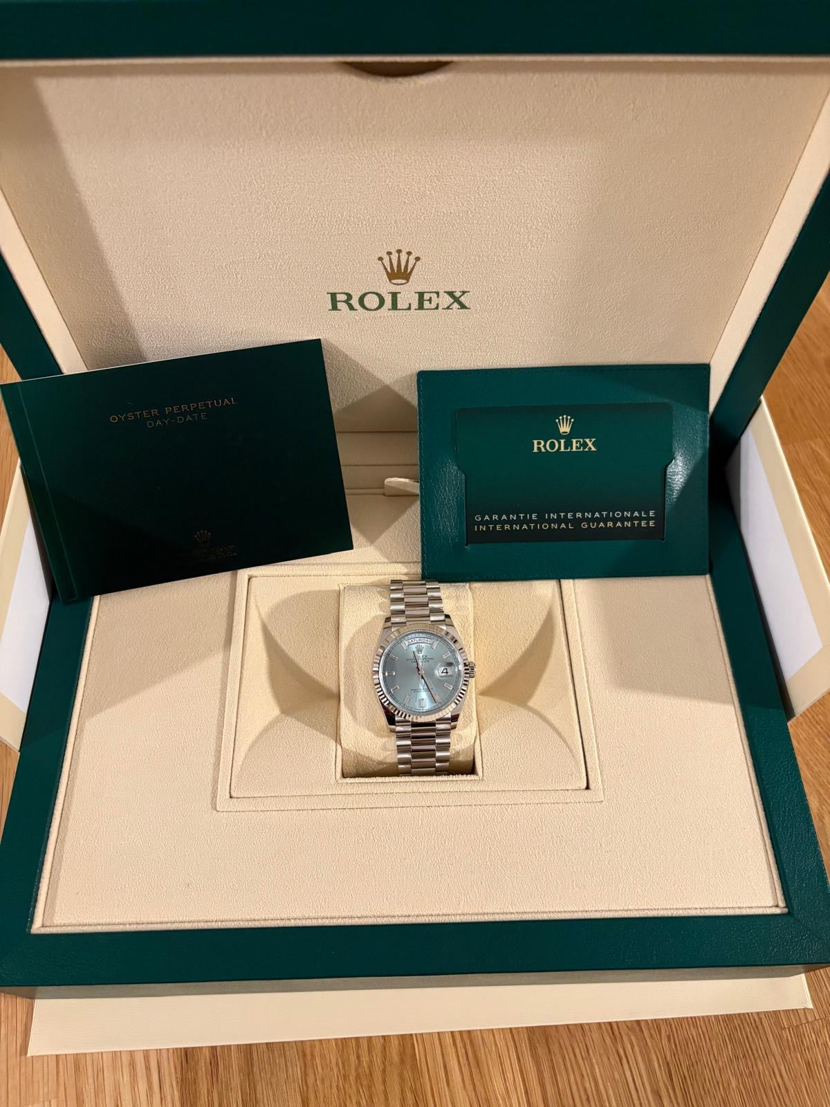 Rolex - Oyster Perpetual Day-Date 36mm 128236