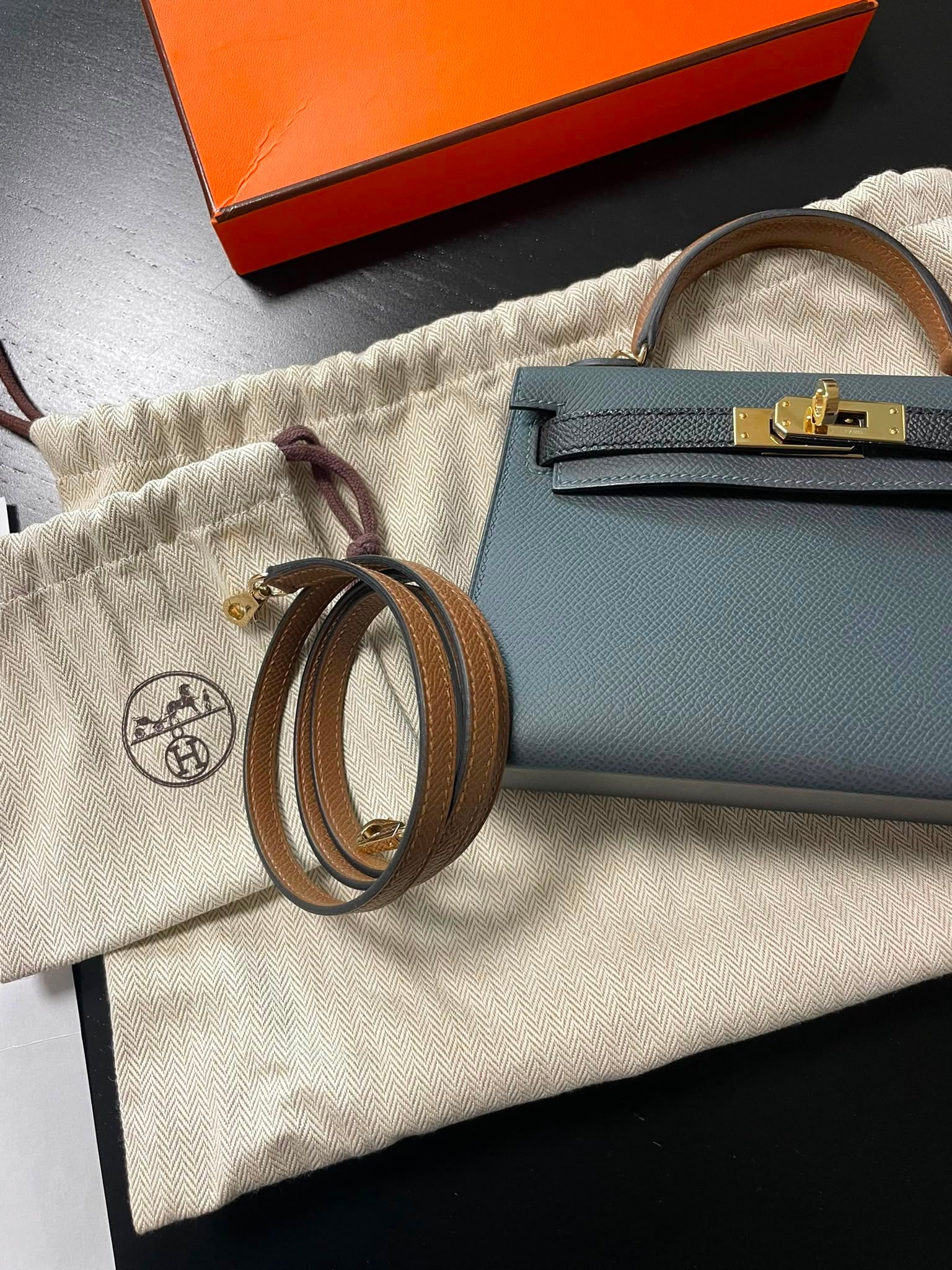 Hermès Mini Kelly Gris Misty Black & Alezan Epsom Permabrass Hardware