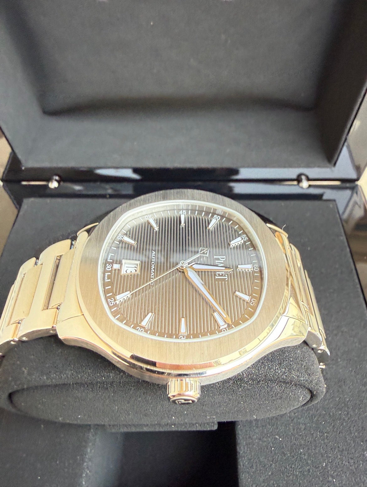Piaget Polo Date Stainless Steel Black Dial G0A41002