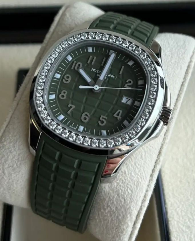 Patek Philippe Aquanaut Luce Green Diamond Bezel 5267