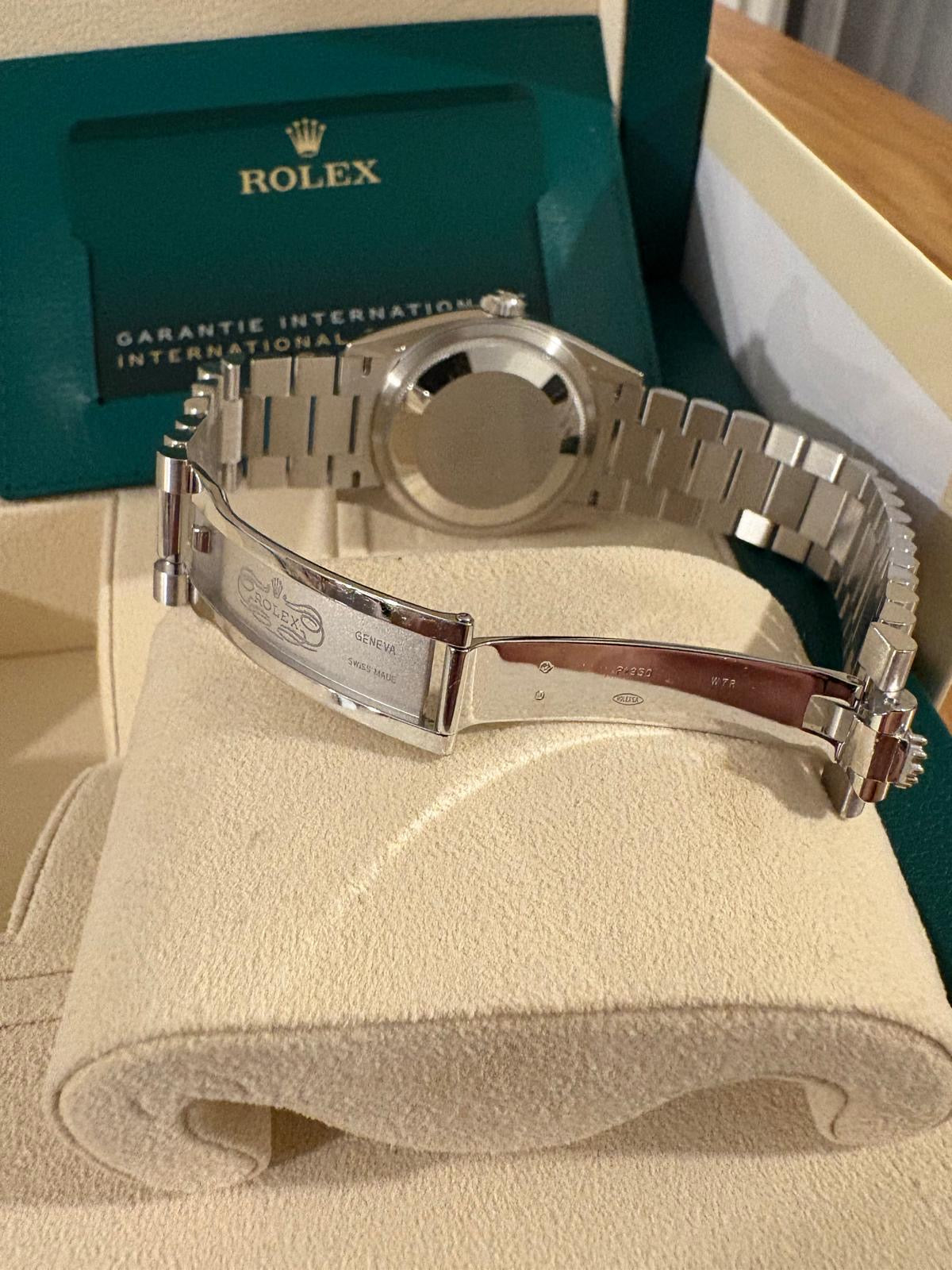 Rolex - Oyster Perpetual Day-Date 36mm 128236