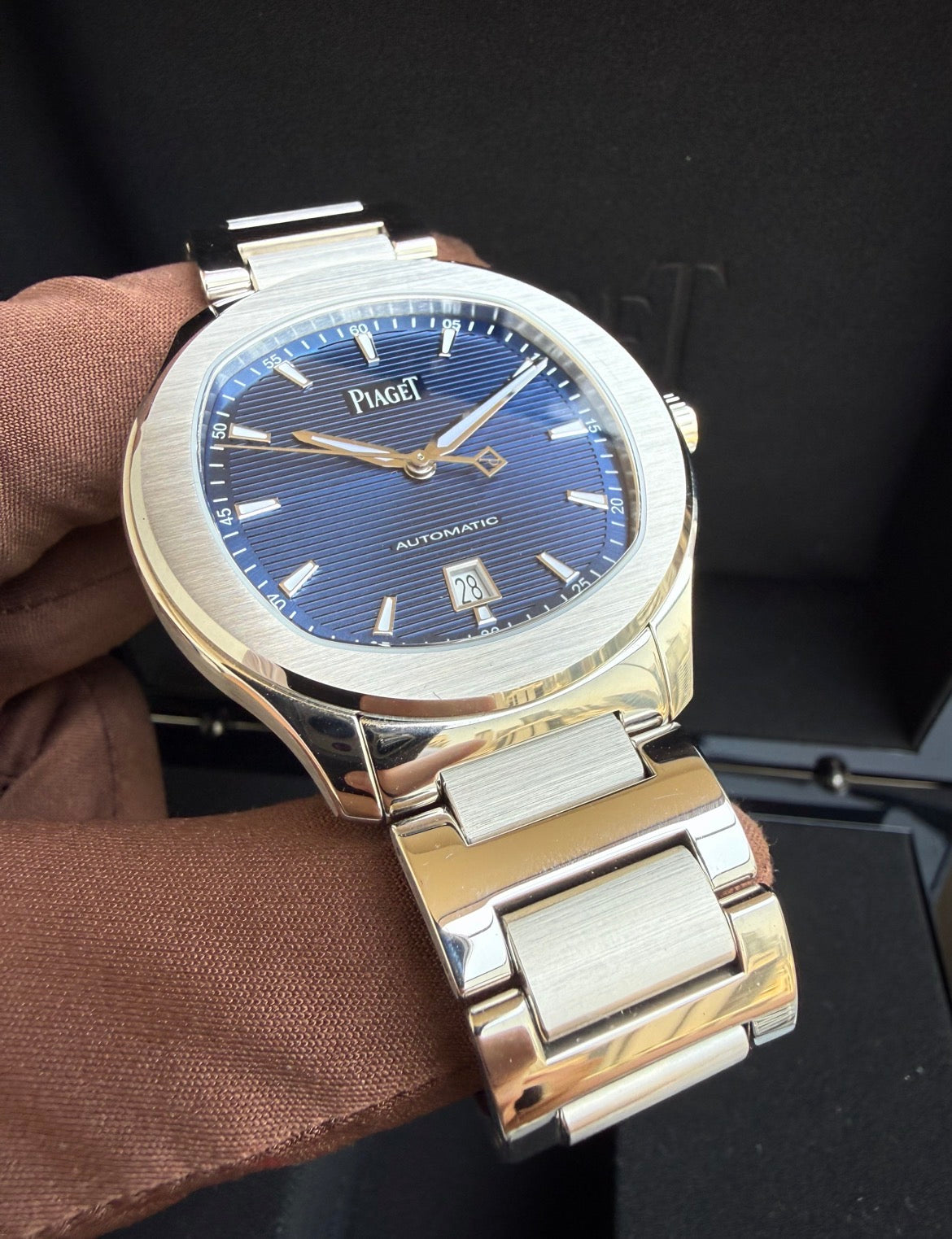 Piaget Polo Date Stainless Steel Blue Dial G0A41002
