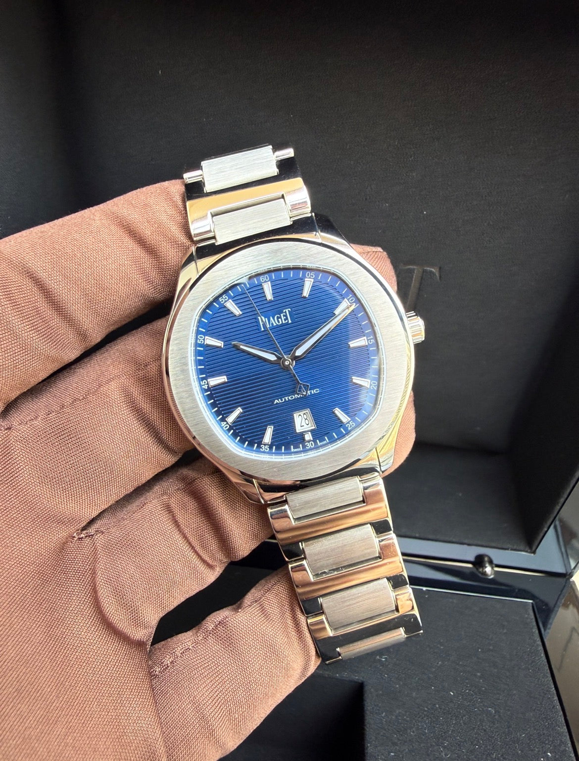 Piaget Polo Date Stainless Steel Blue Dial G0A41002