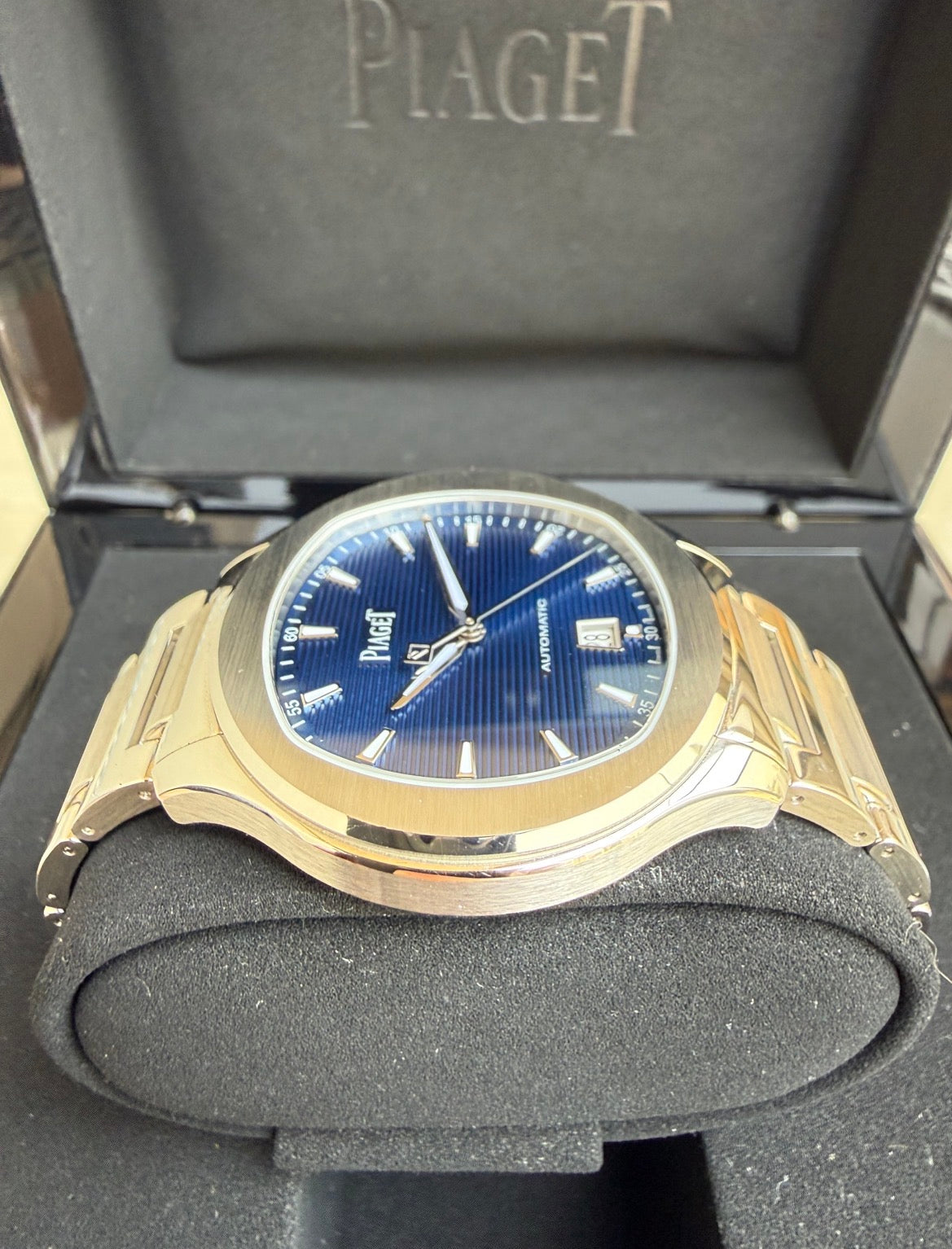 Piaget Polo Date Stainless Steel Blue Dial G0A41002